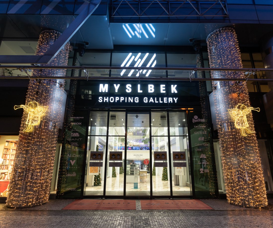 Christmas Myslbek lives with a festive atmosphere
