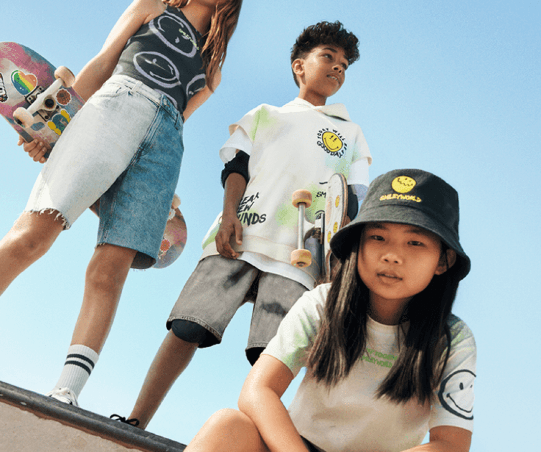 Dress your kids with collection full of smiles in H&M